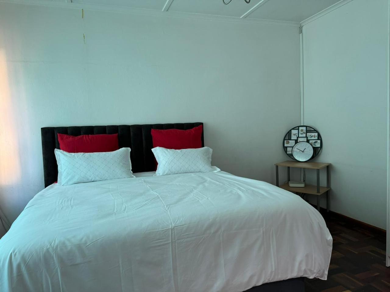 Duke Court Guest house *